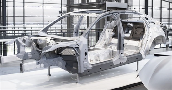 鋁制發(fā)動(dòng)機(jī)，鋁制散熱器，全鋁車身